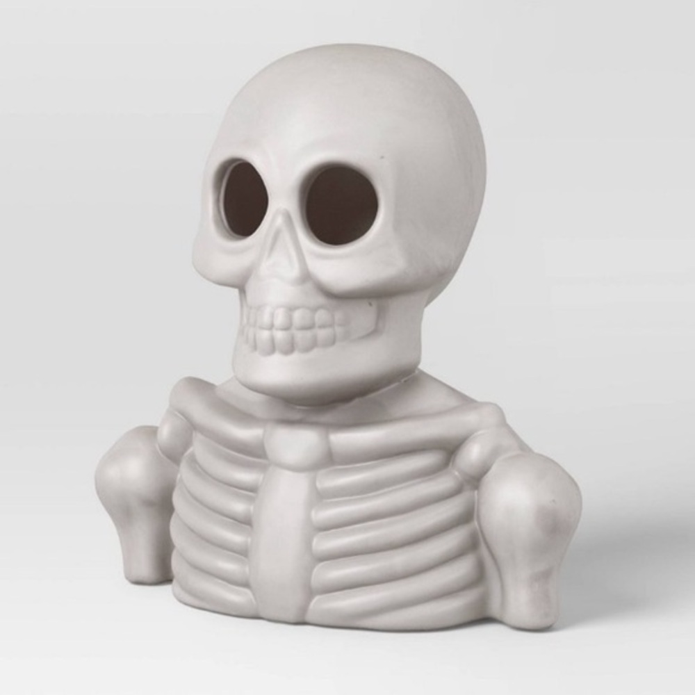 NWT. HYDE & EEK! Skeleton Bust Light Up Decor